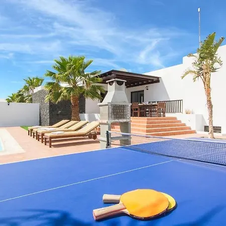 Playa Blanca Sleeps 10 Pool Air Con Wifi Playa Blanca (Lanzarote)