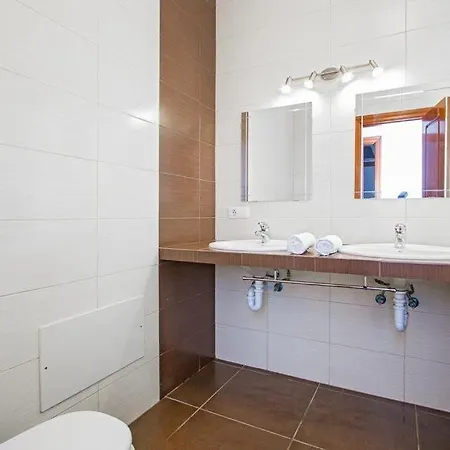 Playa Blanca Sleeps 10 Pool Air Con Wifi Villa *